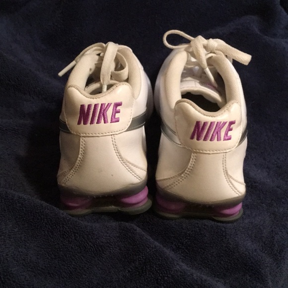 Shoes - Picture 5 of 5